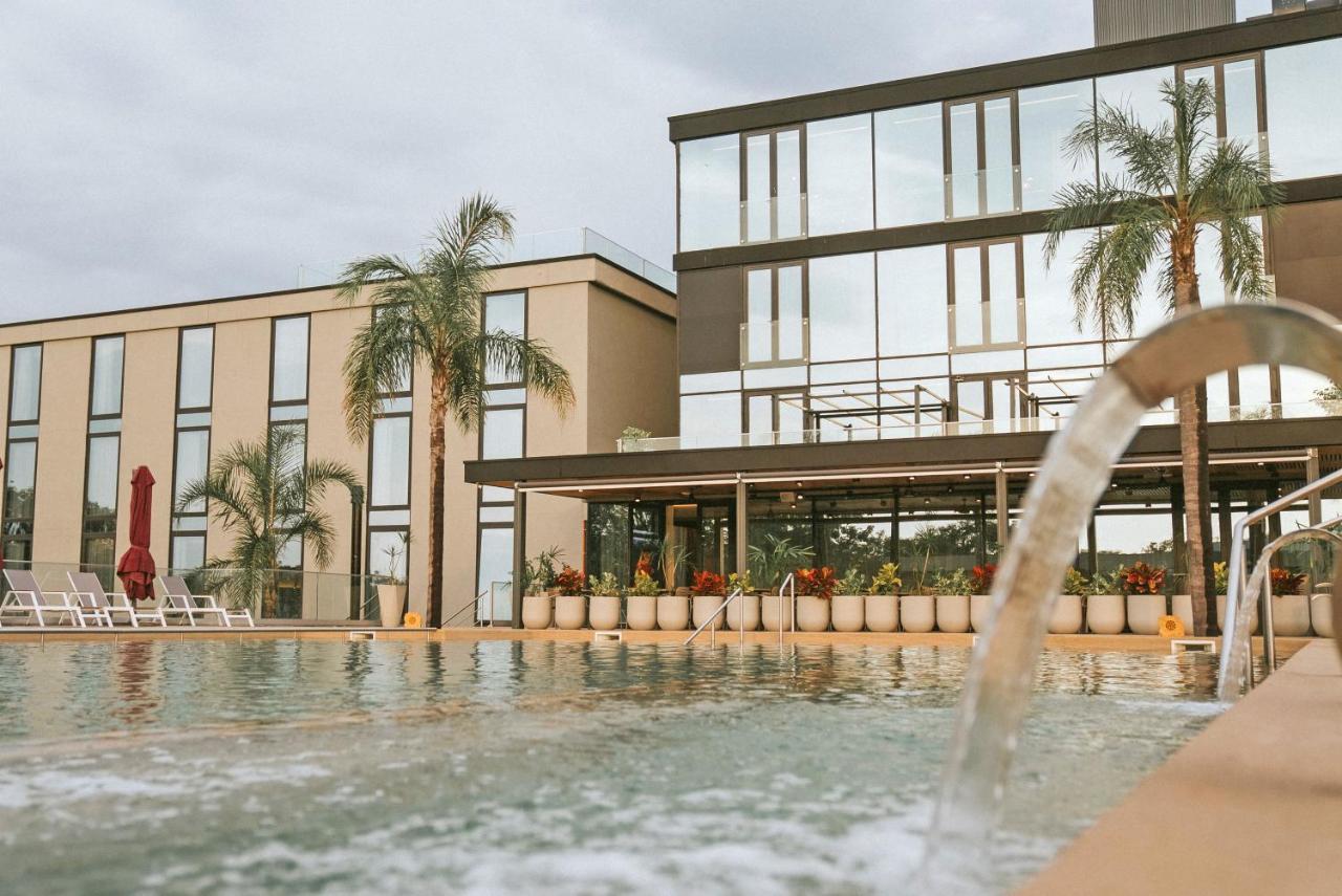 Howard Johnson Plaza La Ribera Resistencia Eksteriør billede